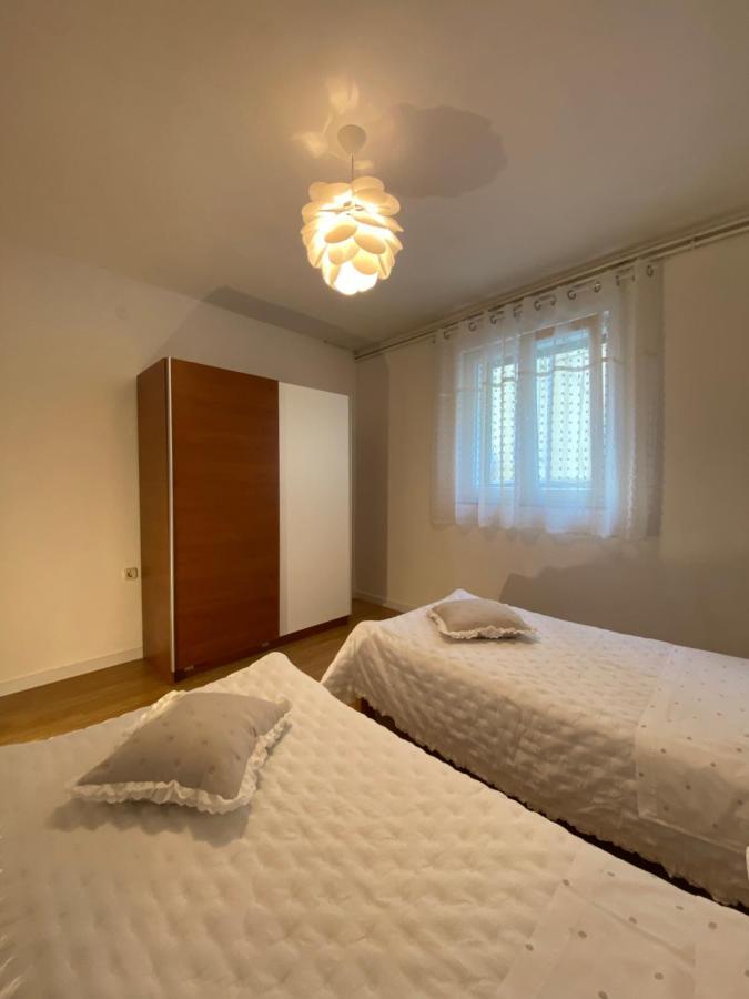 Comfy Apartment In A Quiet Neighborhood Sibenik Exterior photo