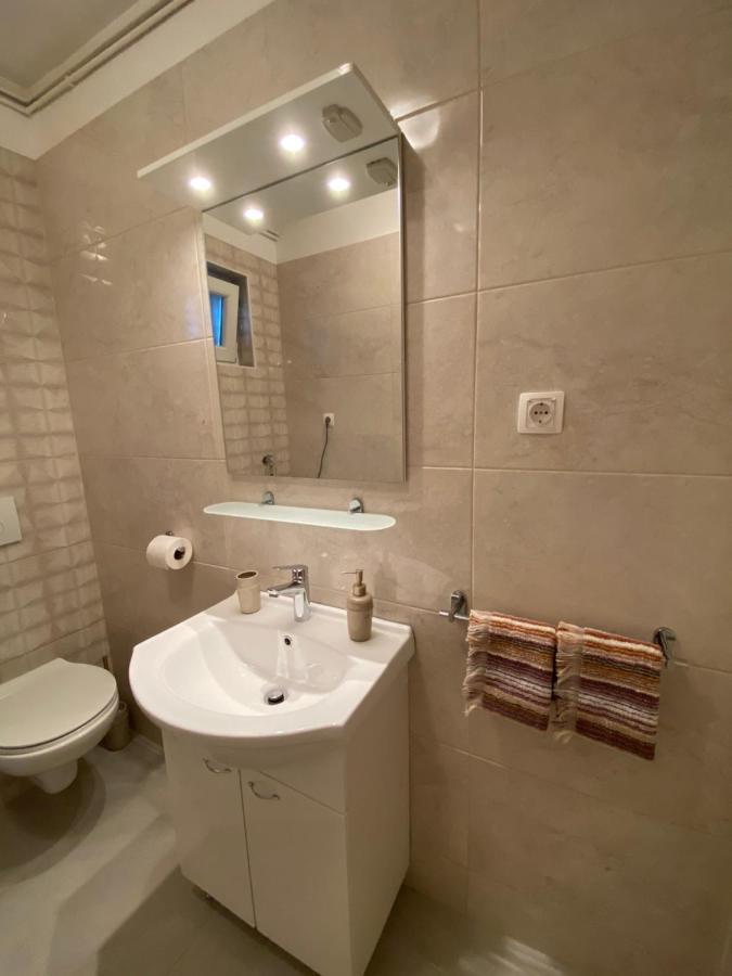 Comfy Apartment In A Quiet Neighborhood Sibenik Exterior photo